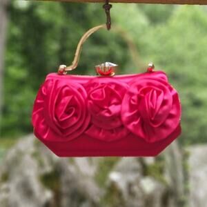 🦄 Boutique Barbiecore Hot Pink Floral Satin Evening Bag Clutch Removable Strap